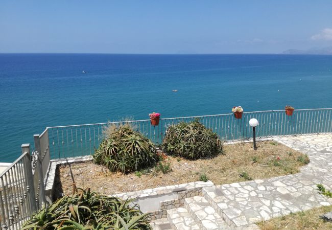 Studio a Sperlonga - Casa Omero Sperlongaresort Studio a Sperlonga - Casa Omero Sperlongaresort