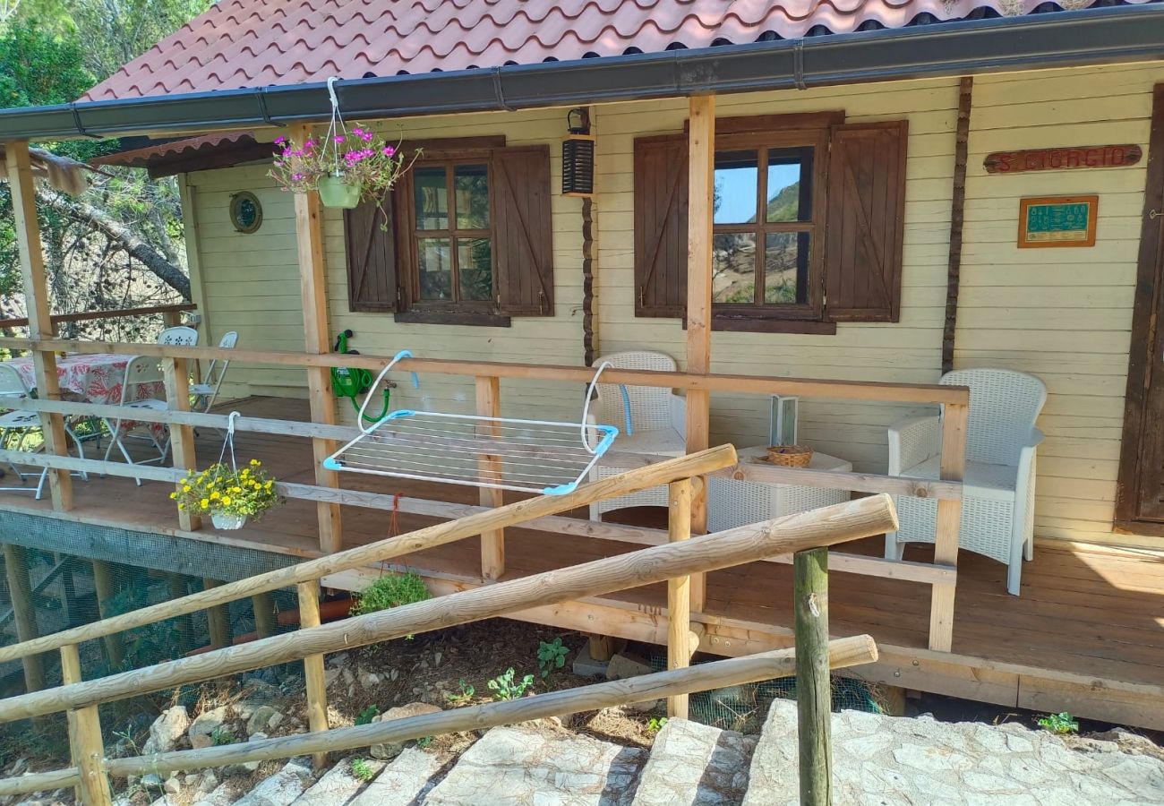 Blockhütte in Sperlonga - Wild Wild Nest Sperlongaresort