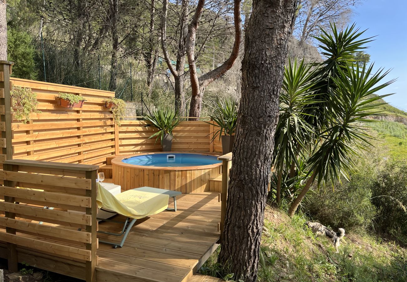 Blockhütte in Sperlonga - Wild Wild Nest Sperlongaresort